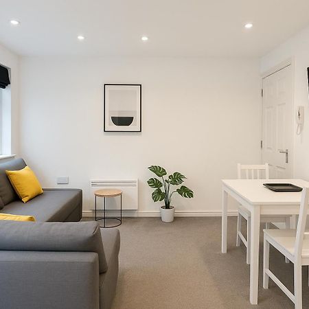 6 Person Apartment In City Centre Cardiff Eksteriør billede