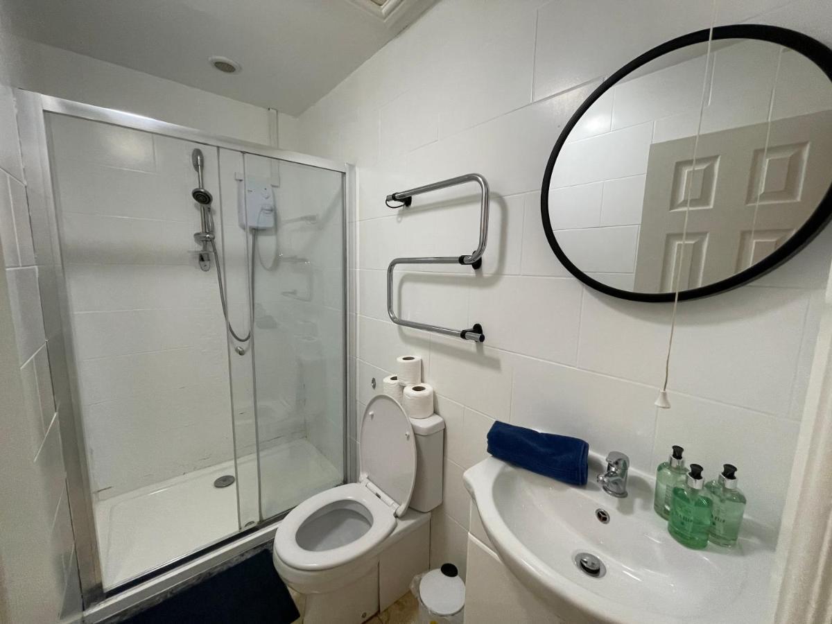 6 Person Apartment In City Centre Cardiff Eksteriør billede